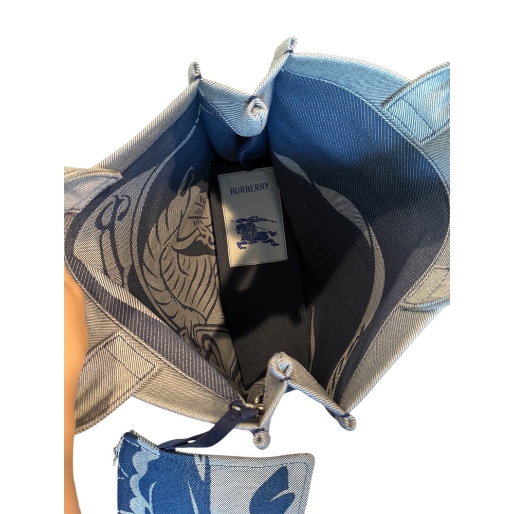 Burberry Unisex Cotton LL EKD Tote in Knight Blue, large, with graphic, 8090432 - Picture 6 of 14